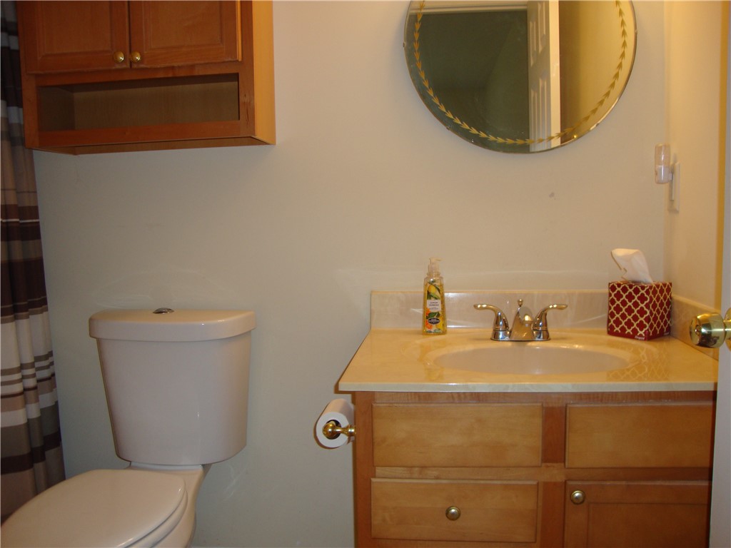 33 Cobblestone Lane Westerly, RI 02891 - Photo 11 of 23