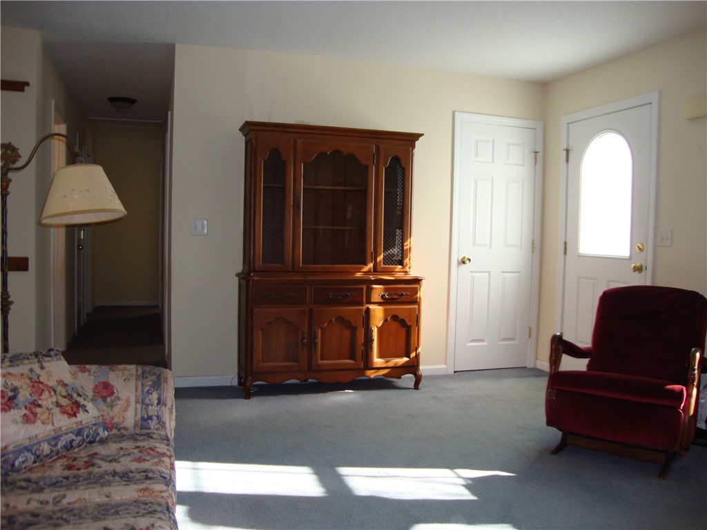 33 Cobblestone Lane Westerly, RI 02891 - Photo 17 of 23