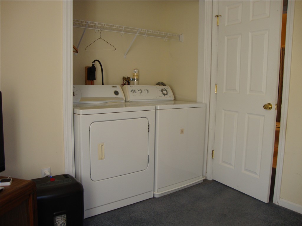 33 Cobblestone Lane Westerly, RI 02891 - Photo 23 of 23 3rd bedroom w-laundry