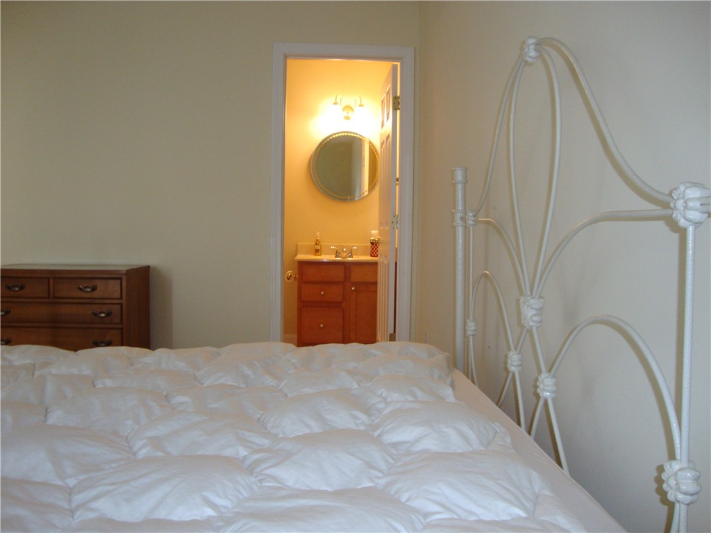 33 Cobblestone Lane Westerly, RI 02891 - Photo 9 of 23 master bedroom full bathroom entrance