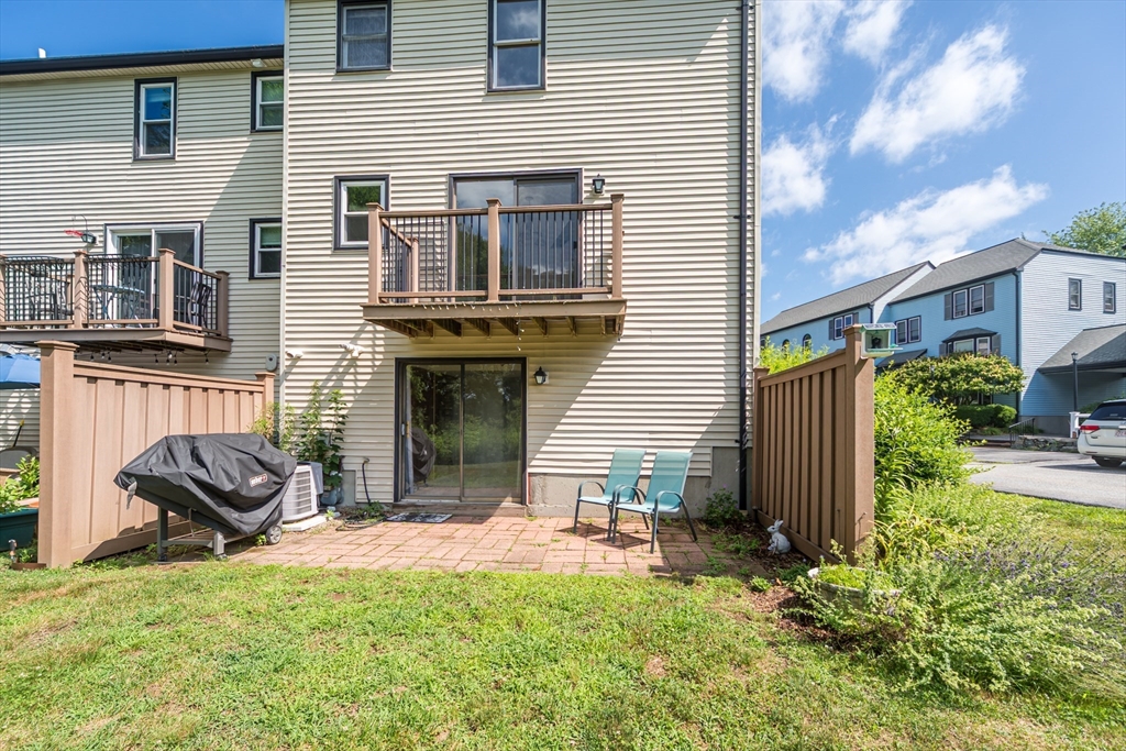 13 Meadowbrook Road, Unit 13 Millis, MA 02054 - Photo 21 of 36