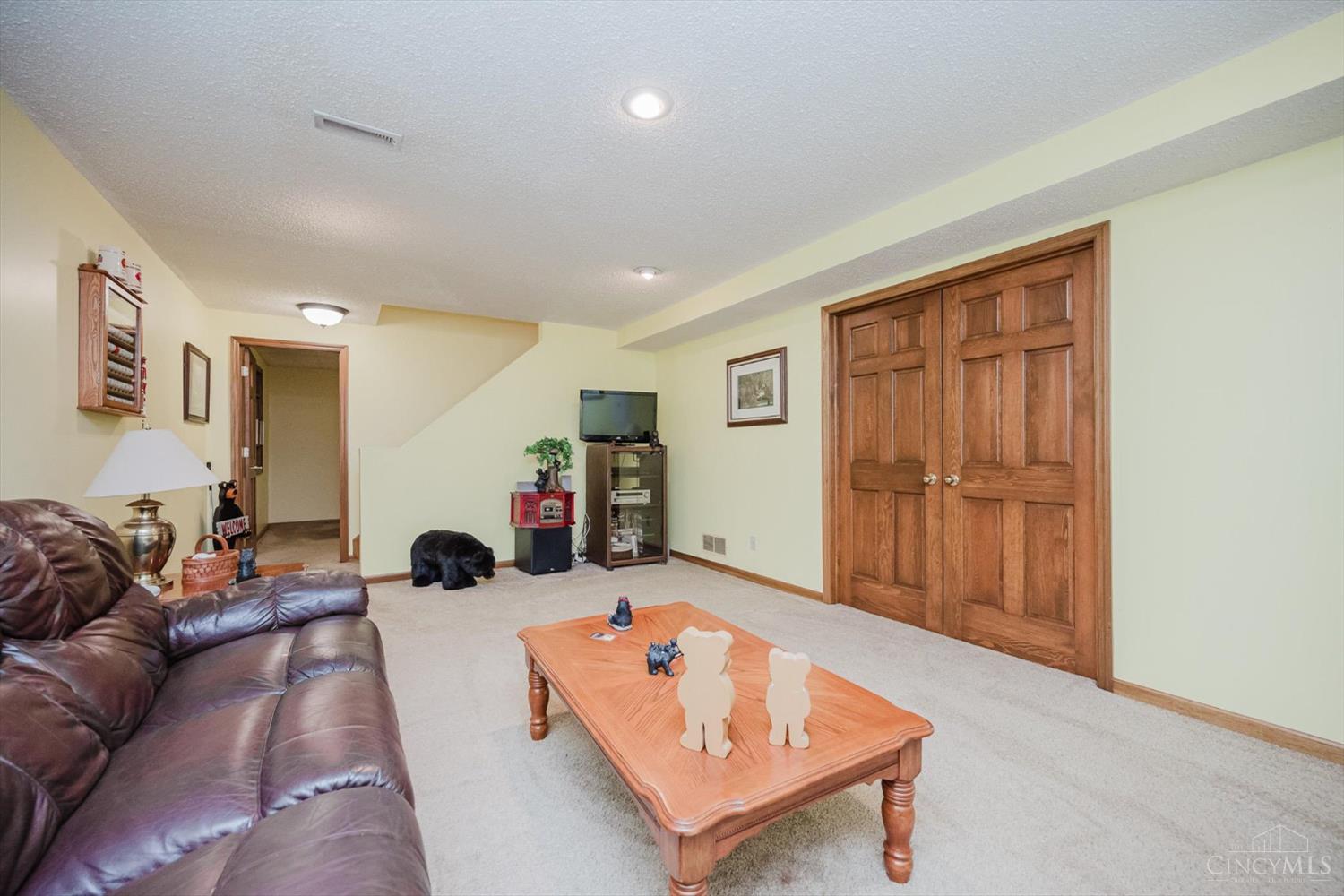 1184 Locust Corner Road Cincinnati, OH 45245 - Photo 40 of 70 Gallery Image 40