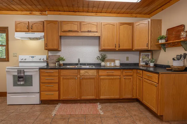 $395,000 | 875 County 11 Northwest, Hackensack, MN 56452