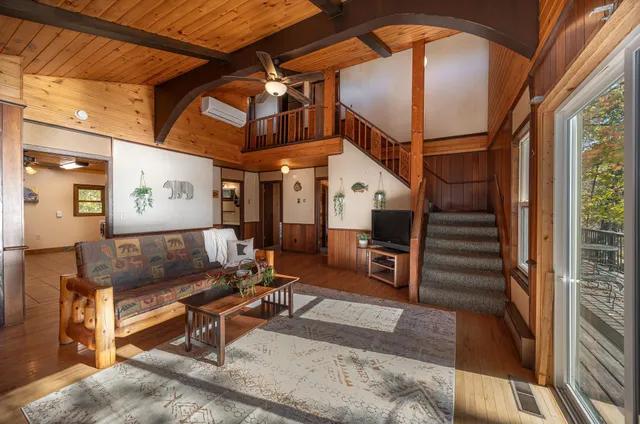 $395,000 | 875 County 11 Northwest, Hackensack, MN 56452