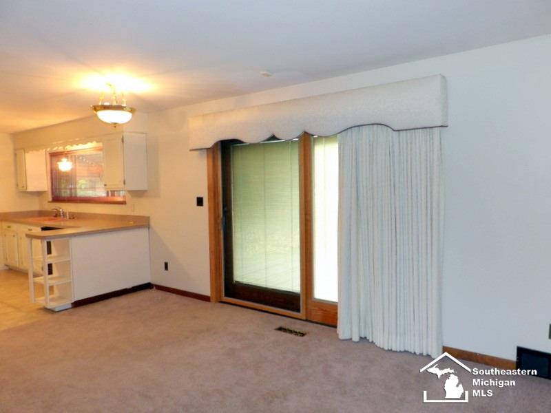 26215 Allen Road Woodhaven, MI 48183 - Photo 17 of 38