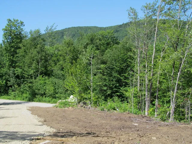 $87,500 | 13 Concord Pond Road, Bryant Pond, ME 04219