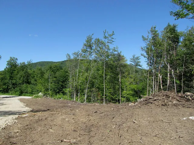 $87,500 | 13 Concord Pond Road, Bryant Pond, ME 04219