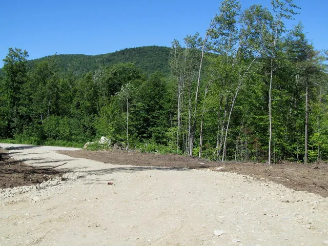 $87,500 | 13 Concord Pond Road, Bryant Pond, ME 04219