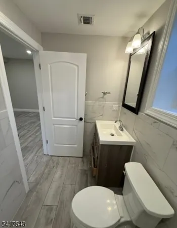 $1,800 | 108 4th Avenue, Unit 1, Paterson, NJ 07524