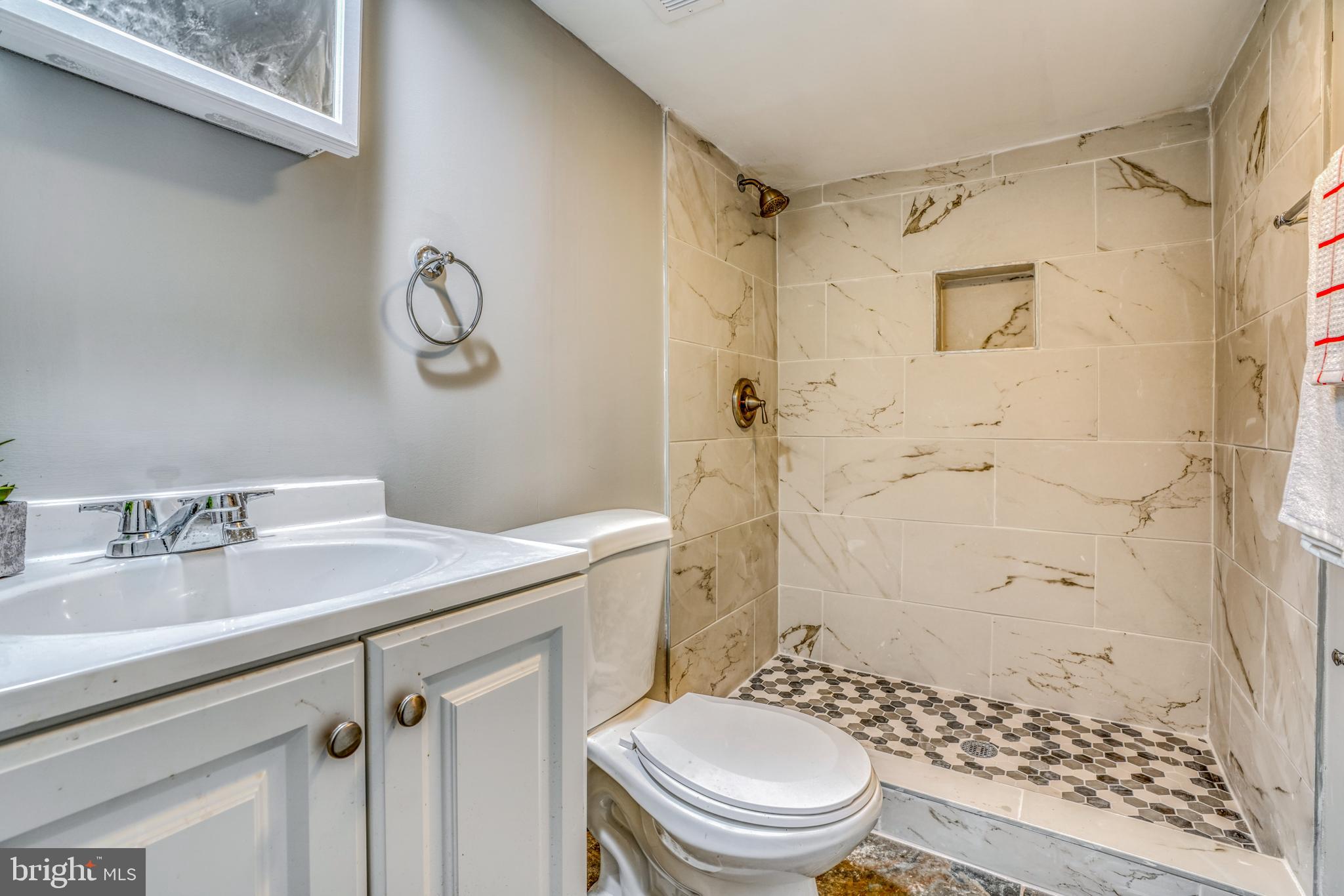 5 South Tremont Road Baltimore, MD 21229 - Photo 32 of 50 Gallery Image 32