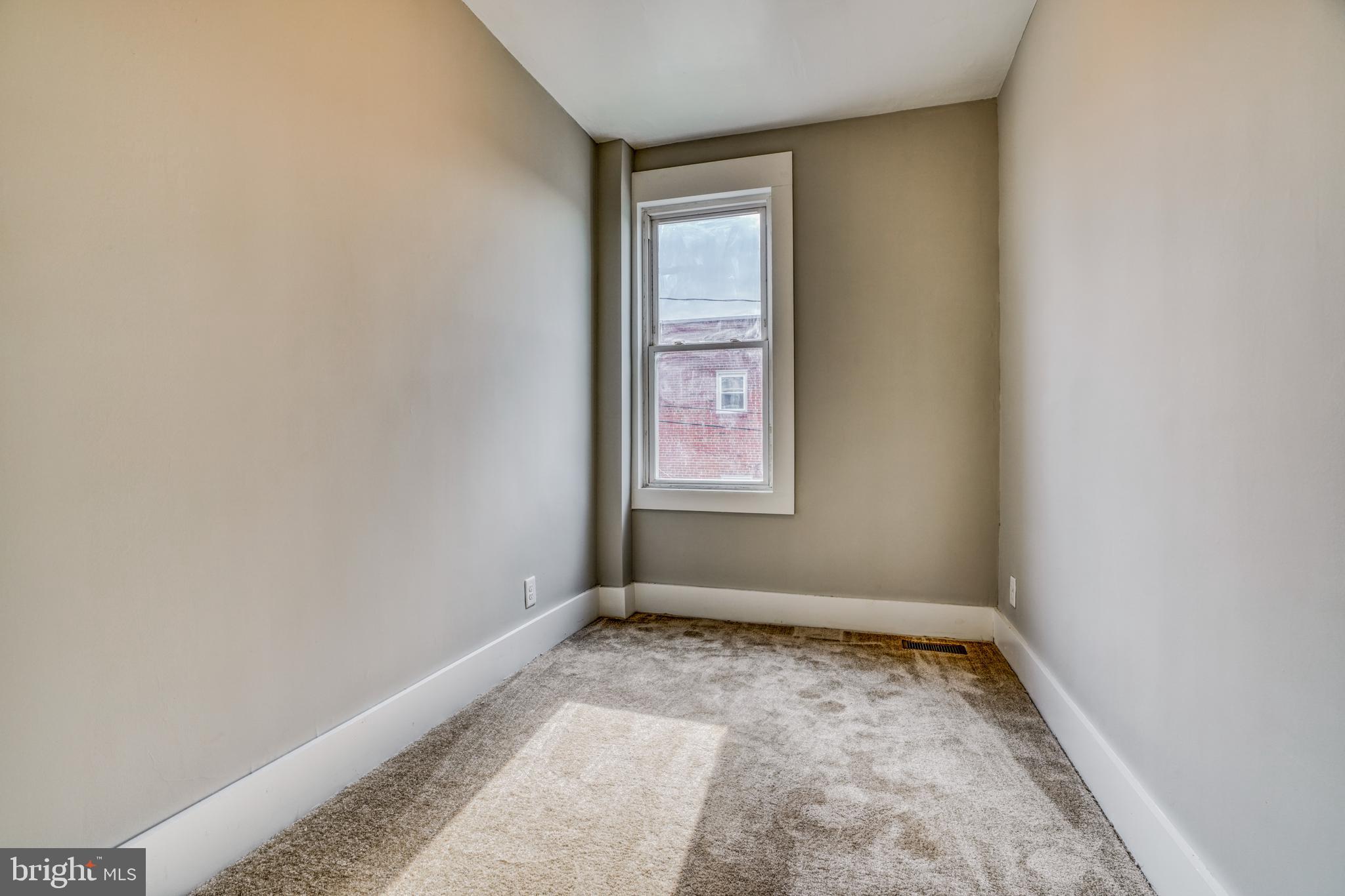 5 South Tremont Road Baltimore, MD 21229 - Photo 36 of 50 Gallery Image 36