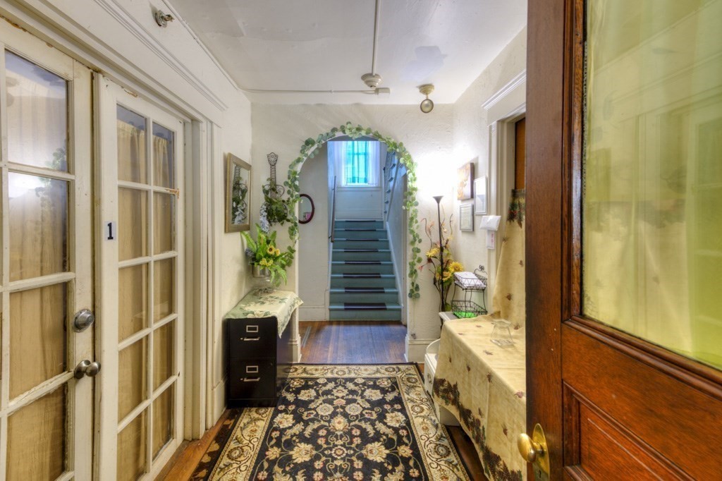 60 Fruit Street Worcester, MA 01609 - Photo 3 of 20