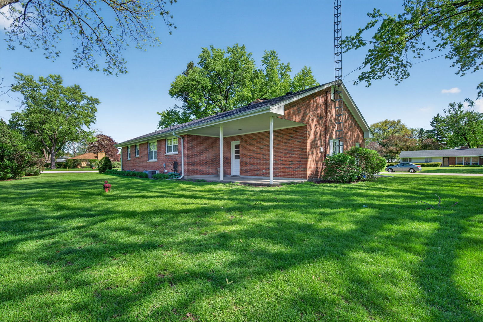 2275 Garden Road Aurora, IL 60506 - Photo 2 of 3