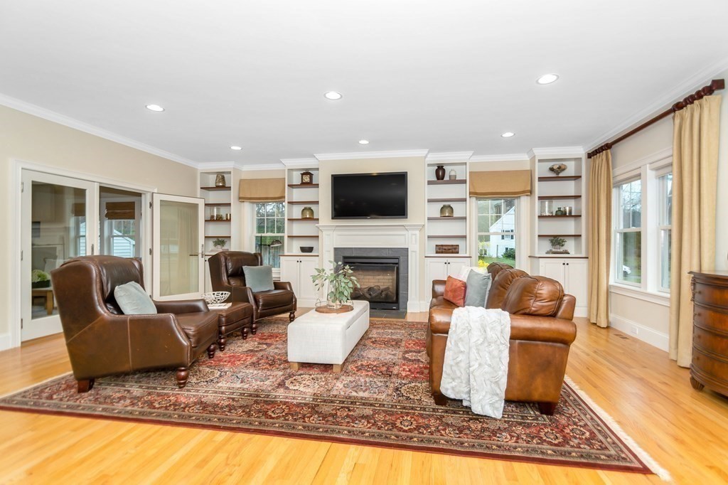 100 Van Norden Road Reading, MA 01867 - Photo 11 of 36 Gallery Image 11