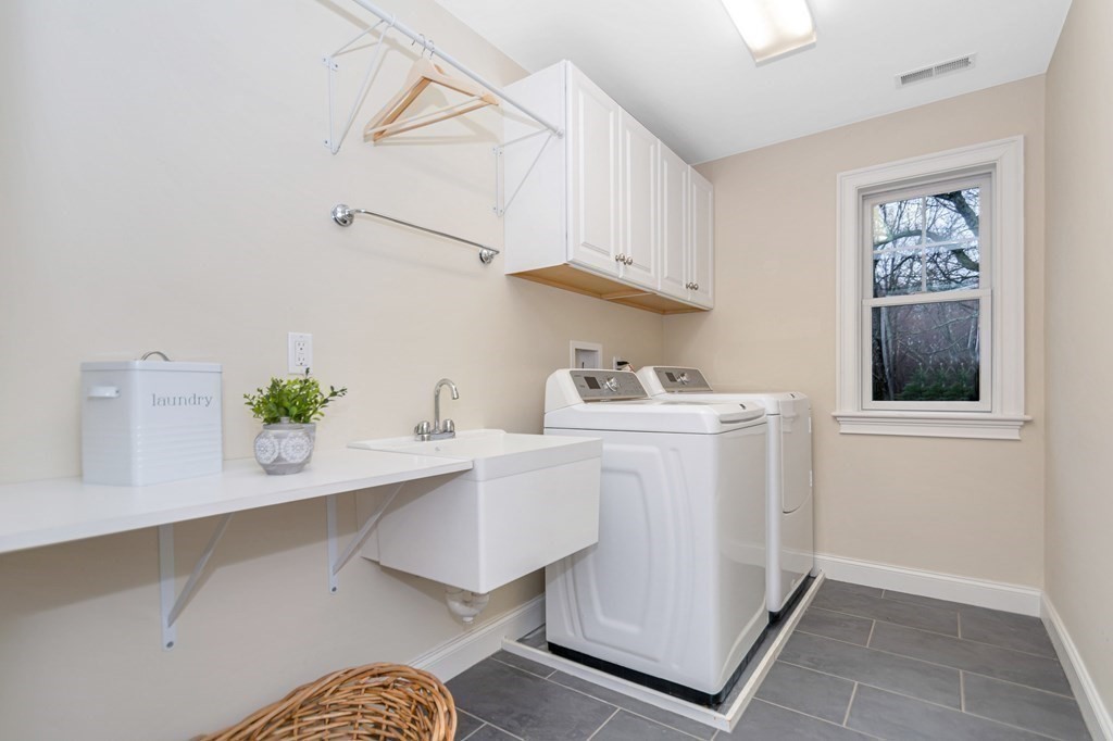 100 Van Norden Road Reading, MA 01867 - Photo 26 of 36 Gallery Image 26