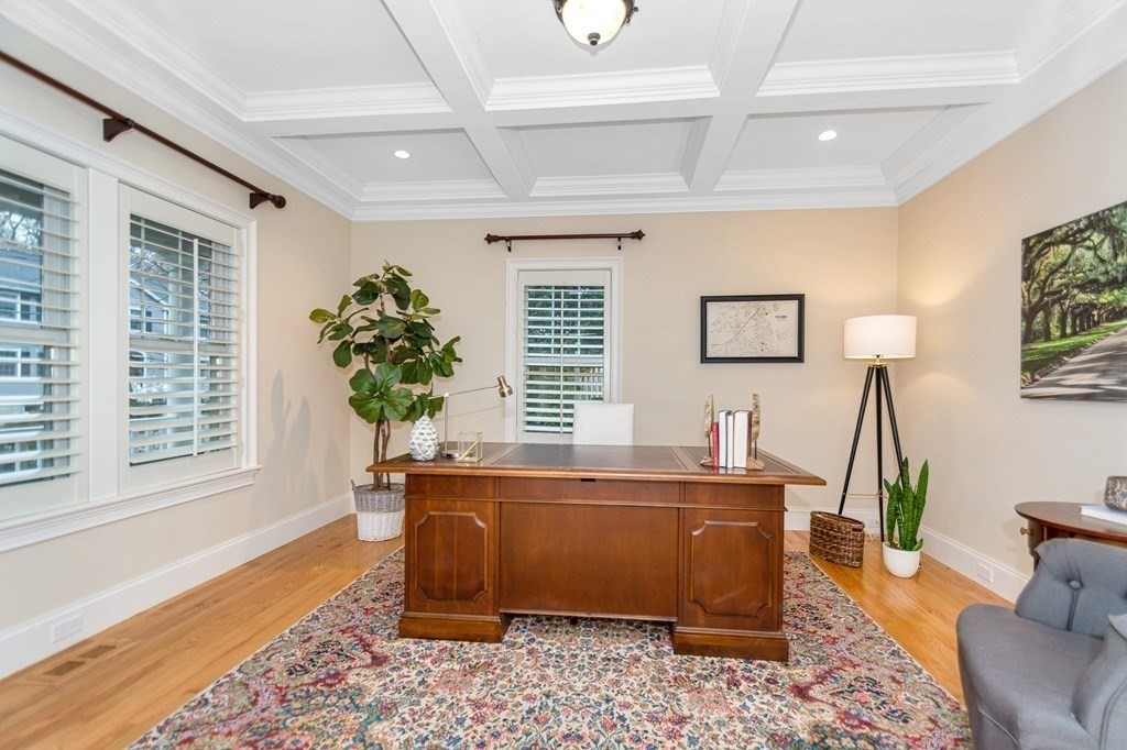 100 Van Norden Road Reading, MA 01867 - Photo 3 of 36 Gallery Image 3