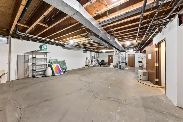 $415,000 | 820 Pilgrim Parkway, Unit C, Elm Grove, WI 53122