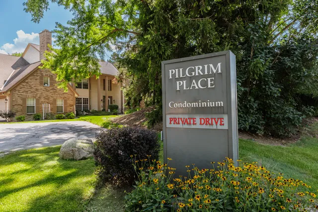 $415,000 | 820 Pilgrim Parkway, Unit C, Elm Grove, WI 53122