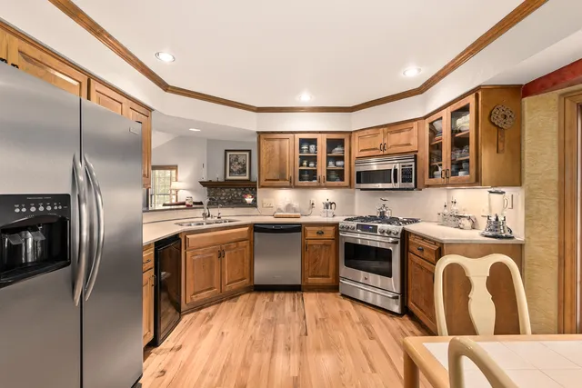 $415,000 | 820 Pilgrim Parkway, Unit C, Elm Grove, WI 53122