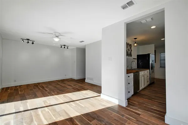 $2,100 | 6803 Santos Street, Austin, TX 78741