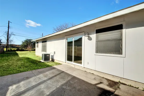 $2,100 | 6803 Santos Street, Austin, TX 78741