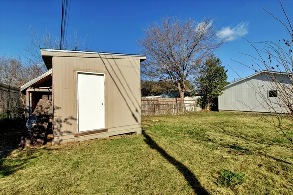 $2,100 | 6803 Santos Street, Austin, TX 78741