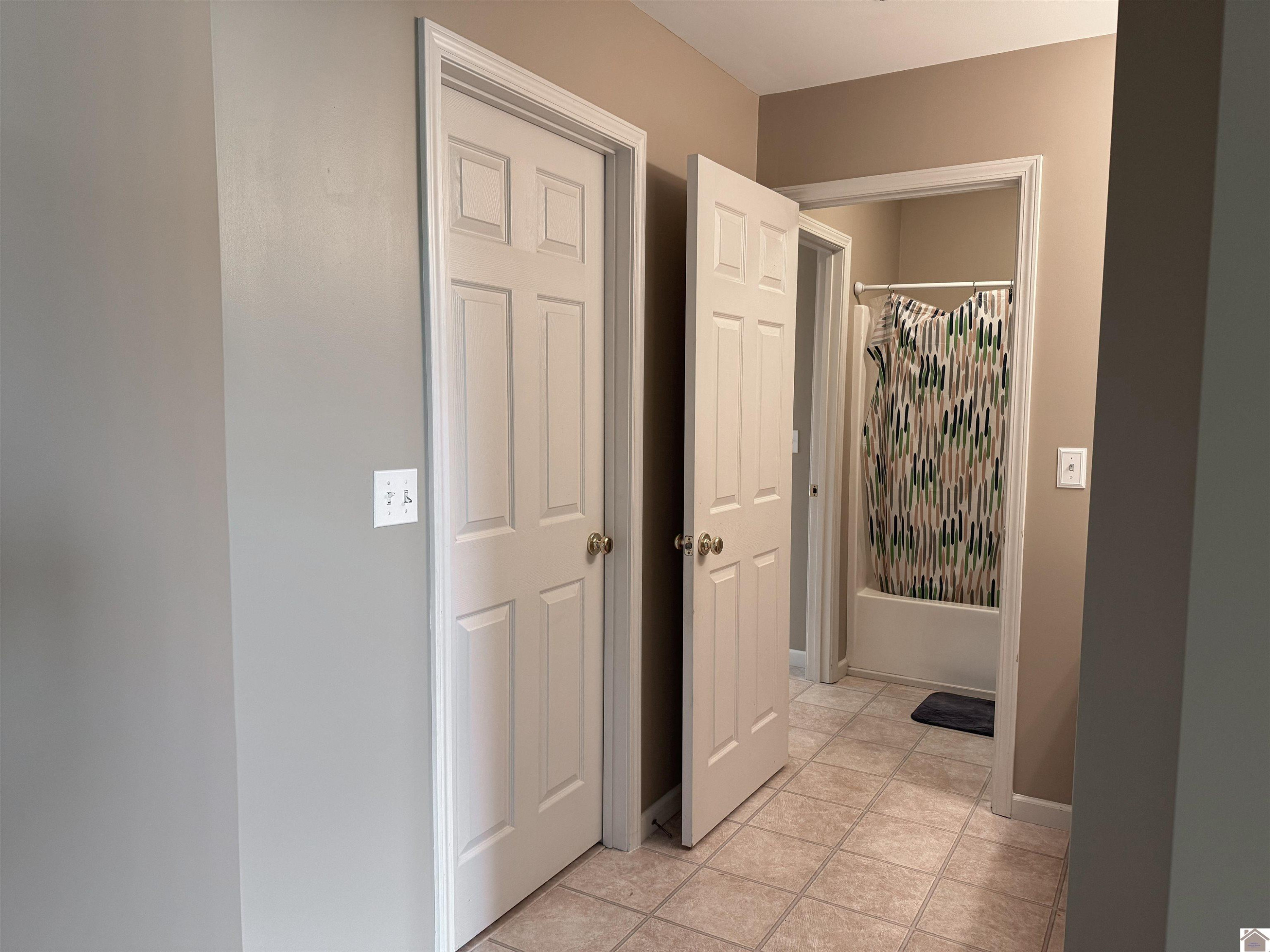 2007 Atkins Way Murray, KY 42071 - Photo 19 of 33 Photo 19