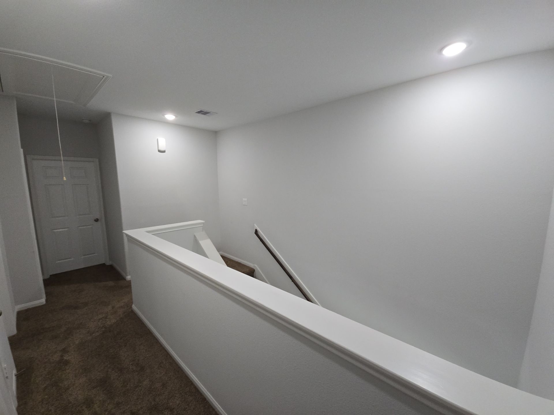 9509 Madera Road, Unit A Houston, TX 77078 - Photo 18 of 29 a bathroom with a bathtub