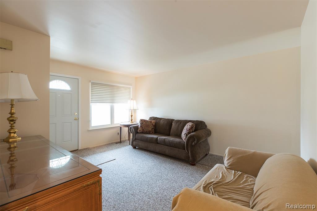 18360 Rudgate Street Southgate, MI 48195 - Photo 10 of 31