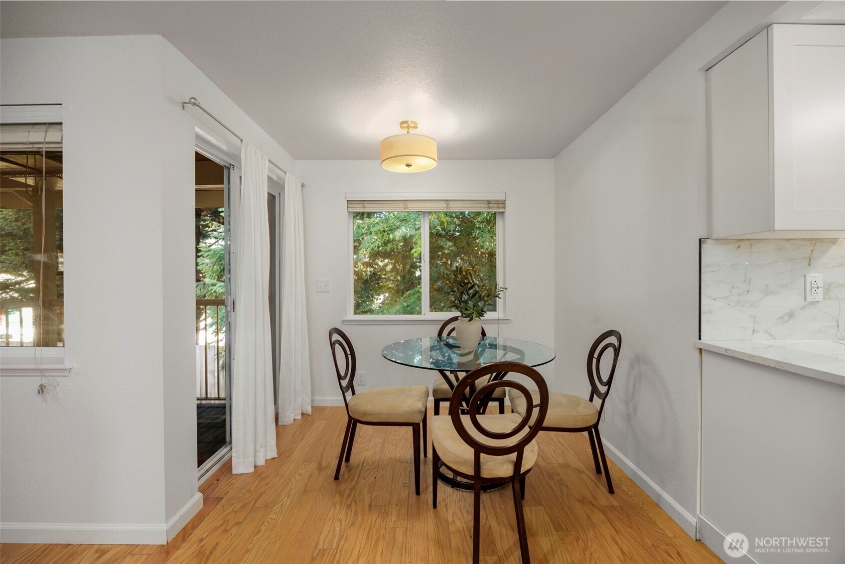 4231 Northeast 5th Street, Unit B203 Renton, WA 98059 - Photo 6 of 17