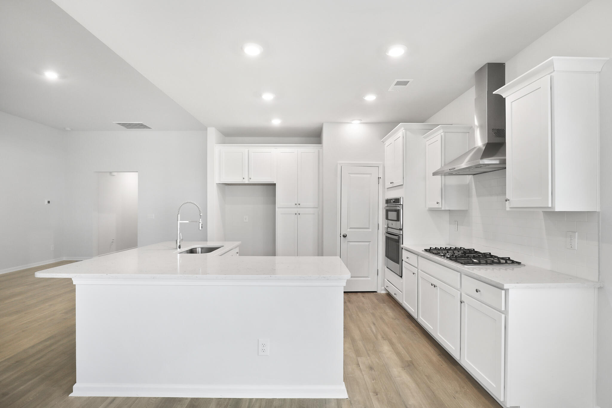 1914 Sweetfern Road Hanahan, SC 29410 - Photo 17 of 56 kitchen6