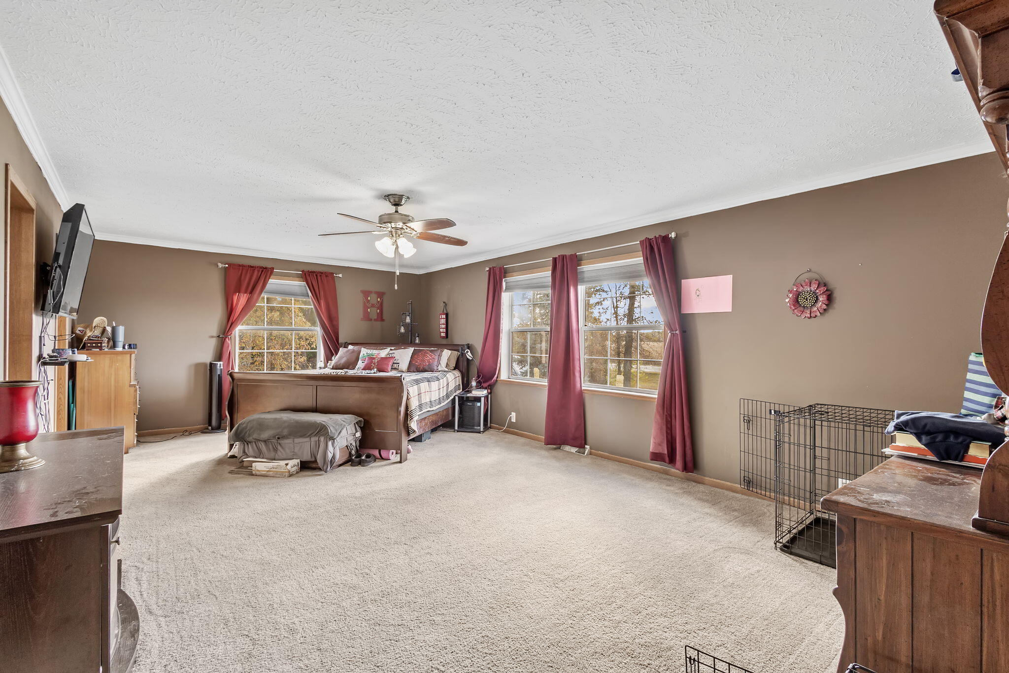 6303 Highway 231 Rensselaer, IN 47978 - Photo 26 of 41 a bed room with furniture and a window