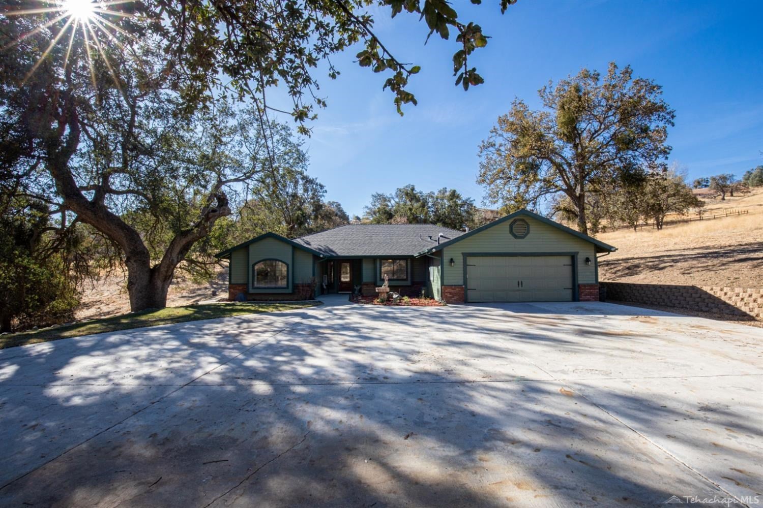 26000 Bear Valley Road Tehachapi, CA 93561 - Photo 1 of 47 Gallery Image 1