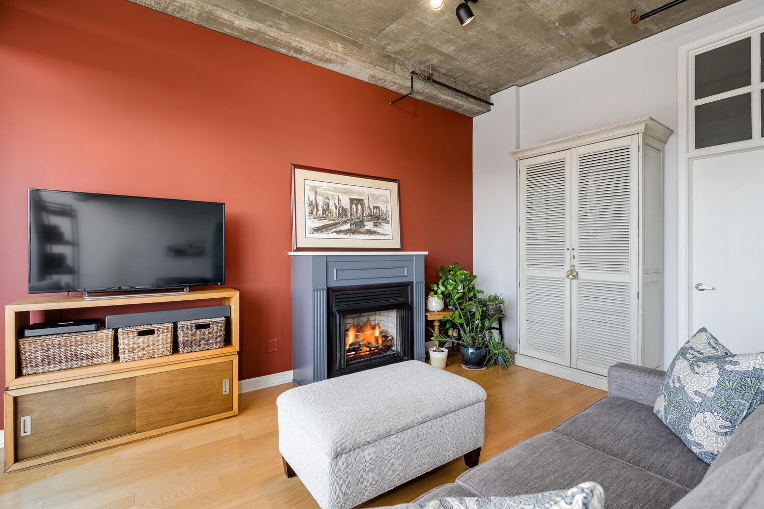 111 South Morgan Street, Unit 901 Chicago, IL 60607 - Photo 11 of 25 Gallery Image 11