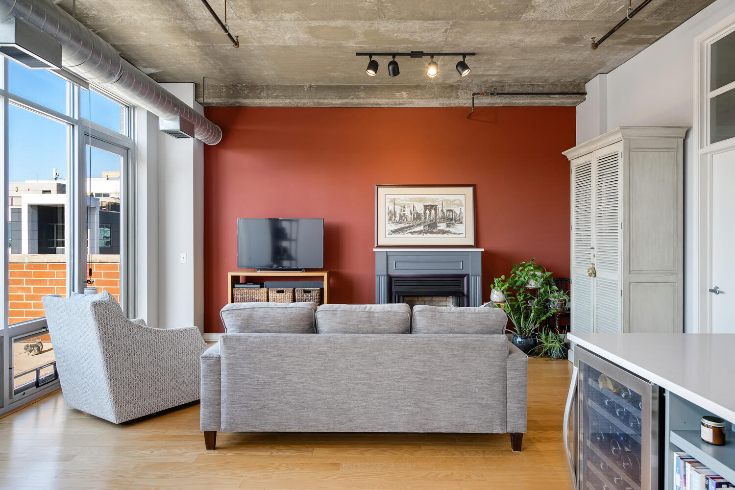 111 South Morgan Street, Unit 901 Chicago, IL 60607 - Photo 10 of 25 Gallery Image 10