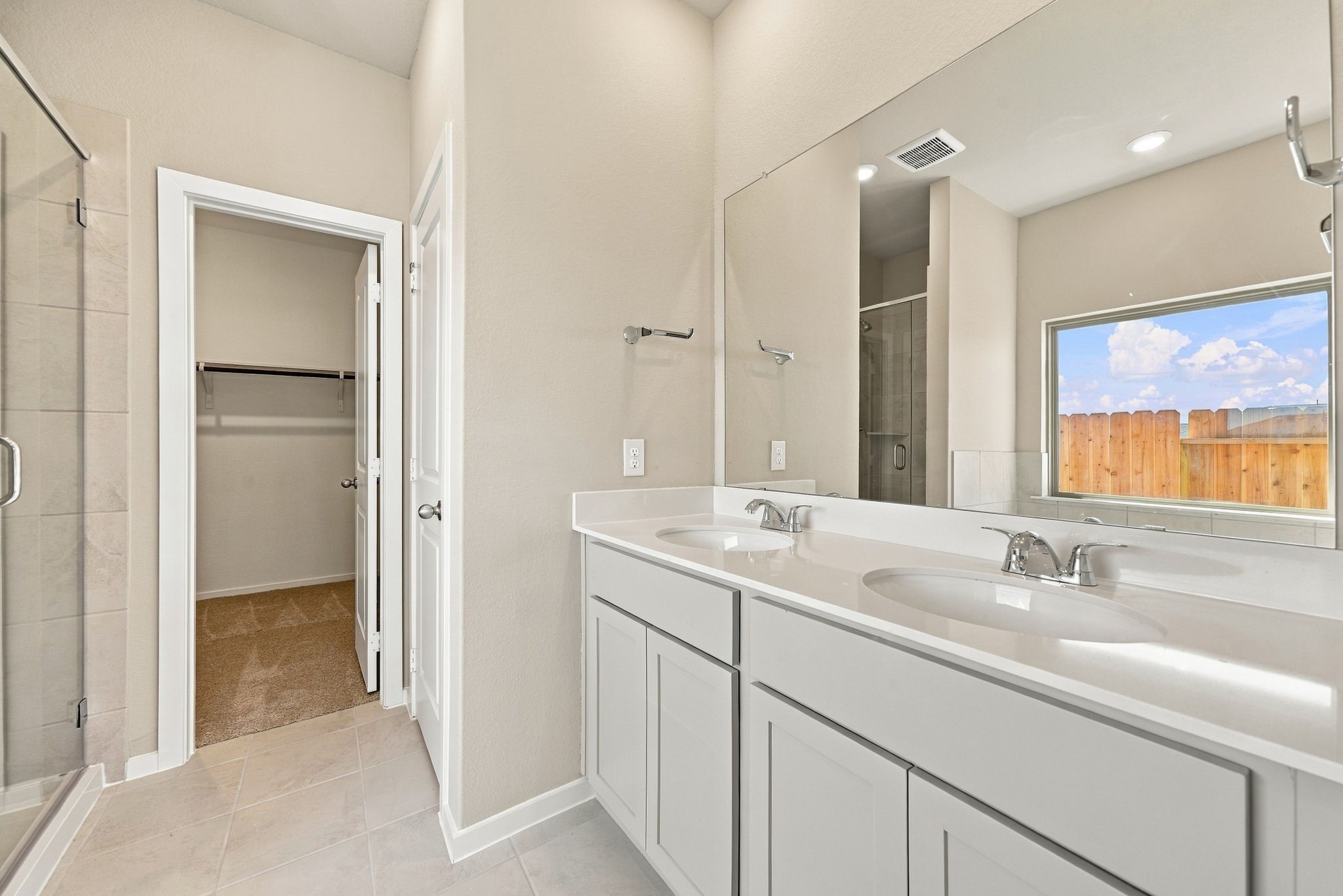 1911 Starlight Street Angleton, TX 77515 - Photo 17 of 39 Gallery Image 17