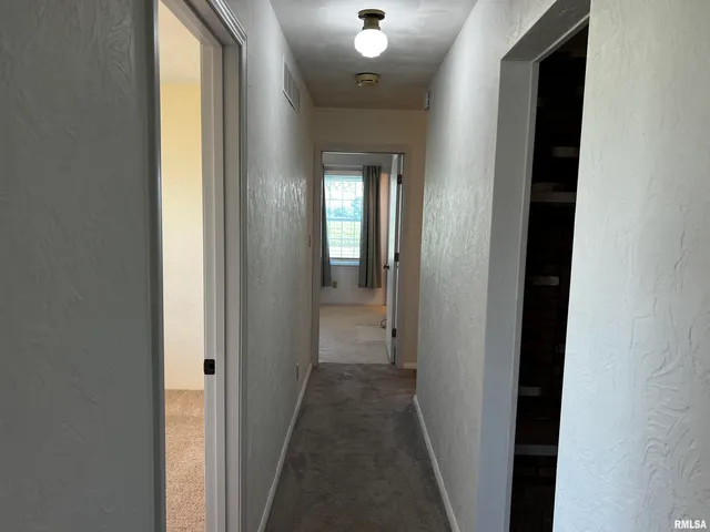 $225,000 | 210 West Fifth Street, St. Peter, IL 62880