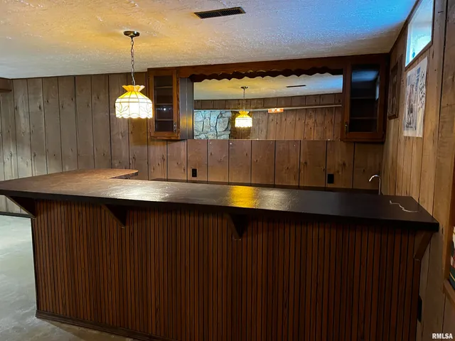 $225,000 | 210 West Fifth Street, St. Peter, IL 62880