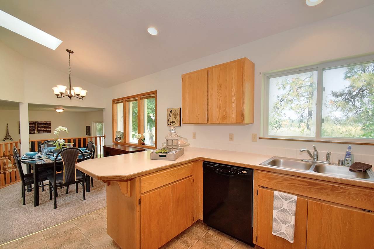 3407 East Moody Road Mead, WA 99021 - Photo 5 of 20 Gallery Image 5