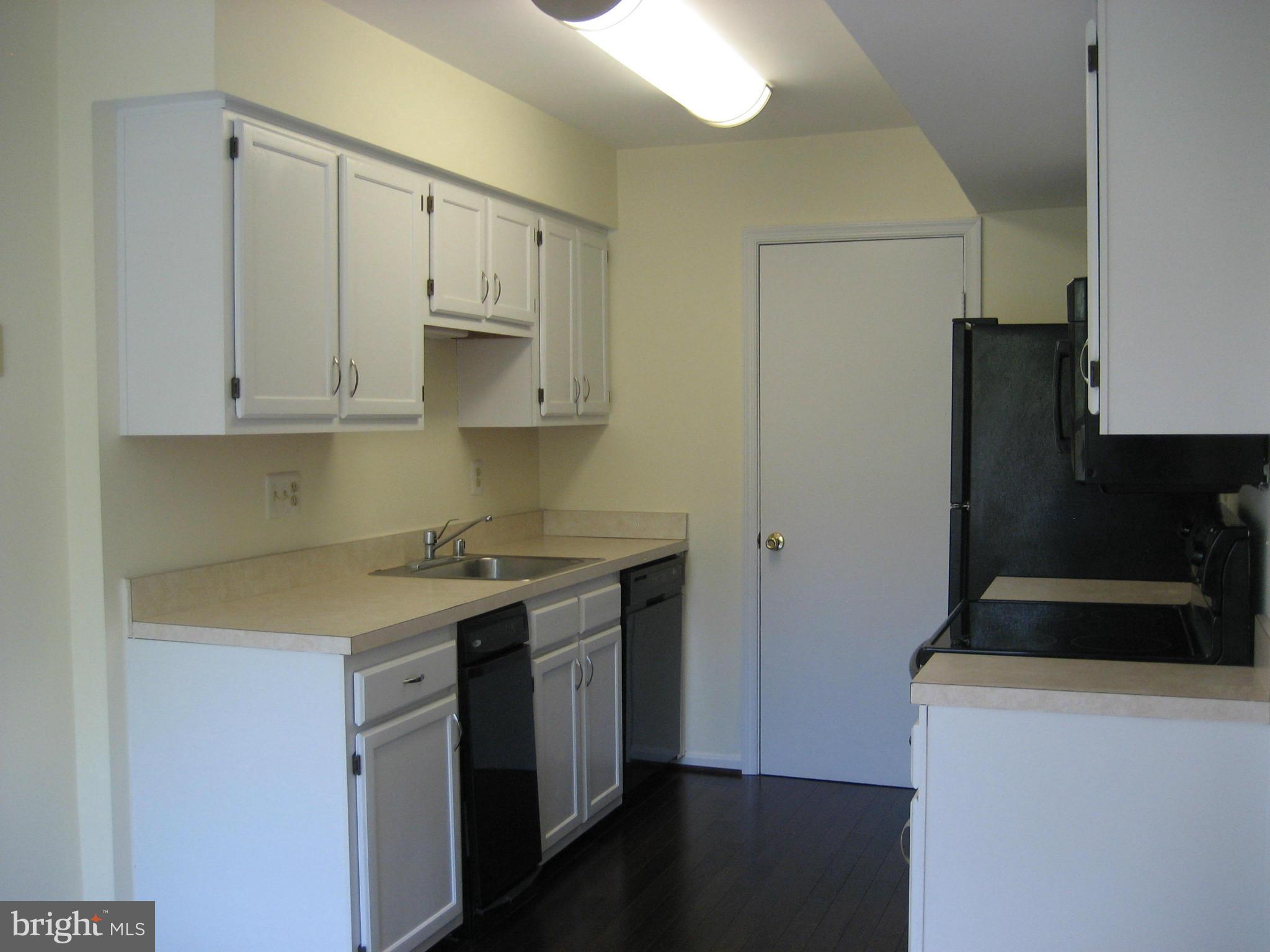 8 Normandy Square Court, Unit 2DF Silver Spring, MD 20906 - Photo 18 of 30 Kitchen