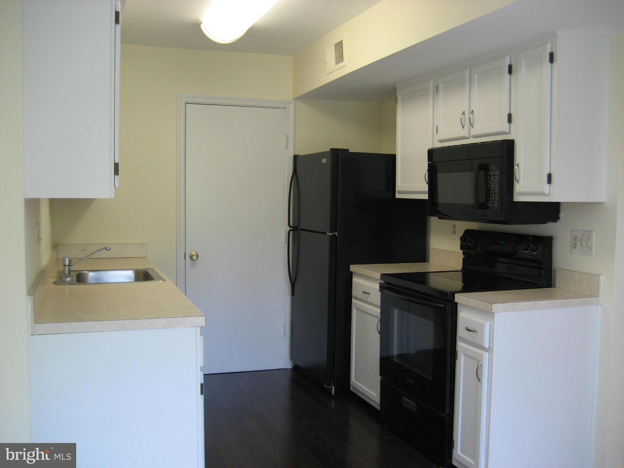 8 Normandy Square Court, Unit 2DF Silver Spring, MD 20906 - Photo 20 of 30 Kitchen