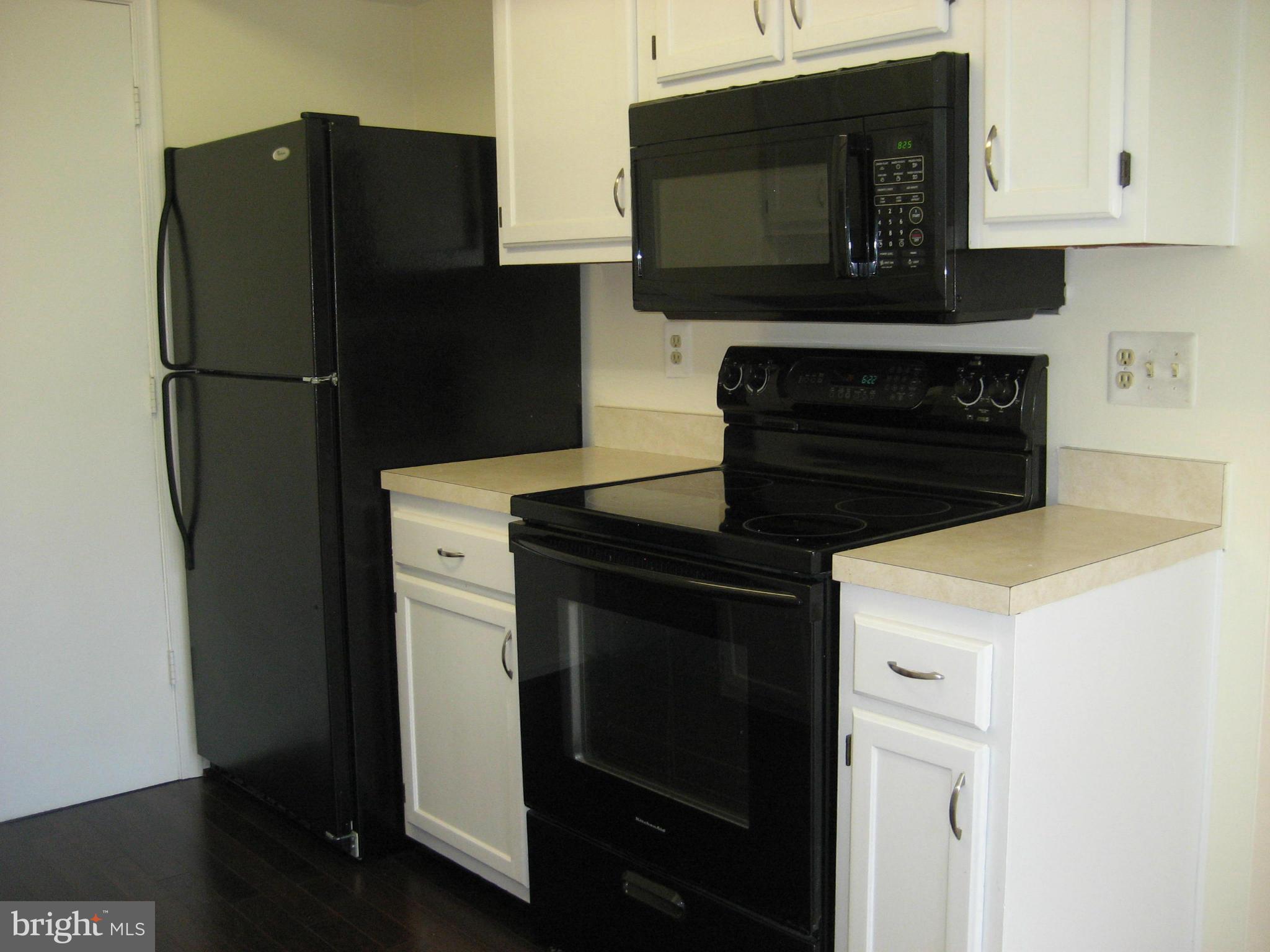 8 Normandy Square Court, Unit 2DF Silver Spring, MD 20906 - Photo 22 of 30 Kitchen