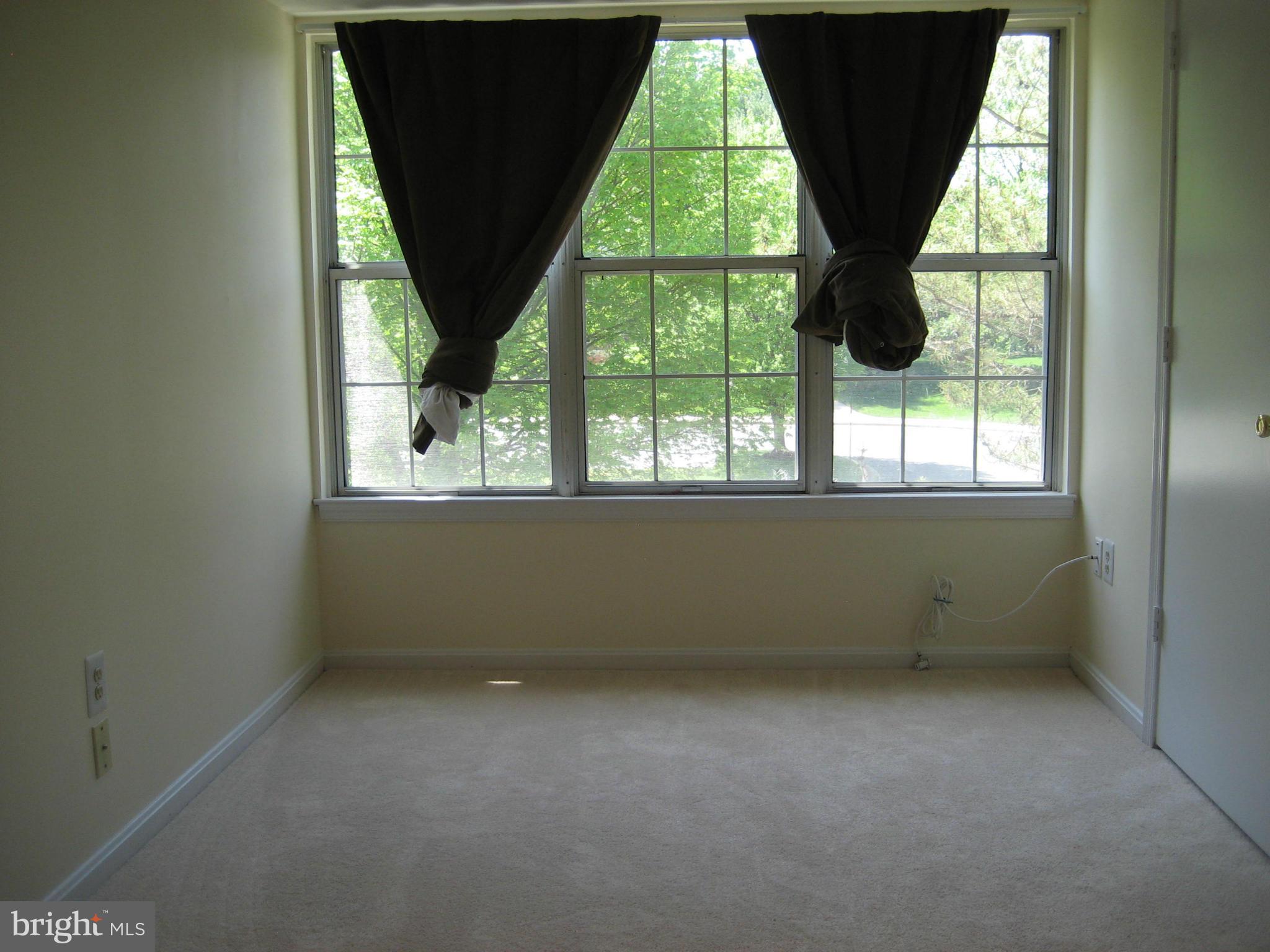 8 Normandy Square Court, Unit 2DF Silver Spring, MD 20906 - Photo 10 of 30 Interior (General)