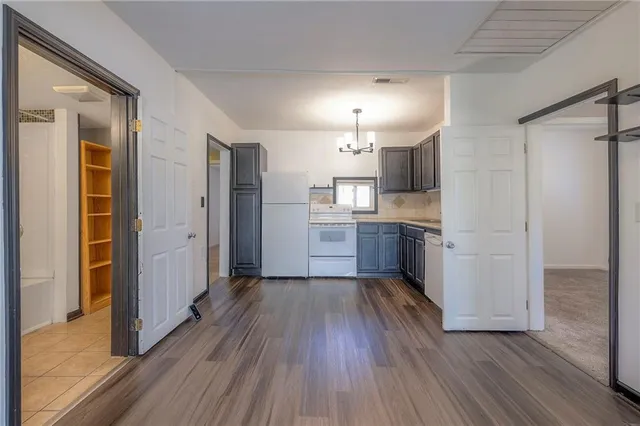 $183,000 | 304 West South Street, Harrisonville, MO 64701