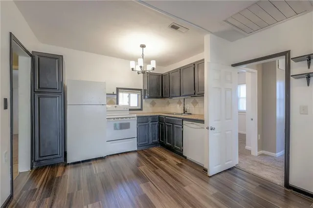 $183,000 | 304 West South Street, Harrisonville, MO 64701