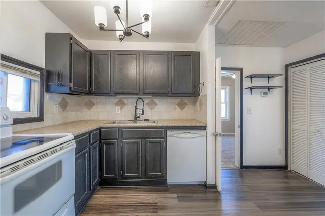 $183,000 | 304 West South Street, Harrisonville, MO 64701