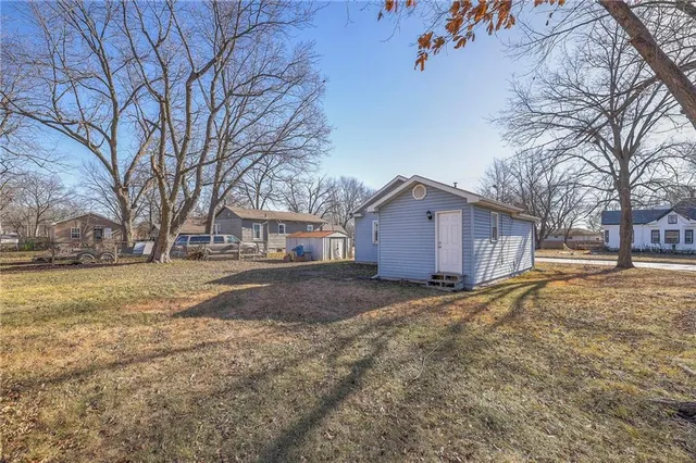 $183,000 | 304 West South Street, Harrisonville, MO 64701