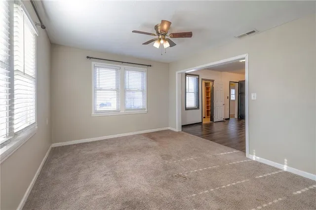 $183,000 | 304 West South Street, Harrisonville, MO 64701