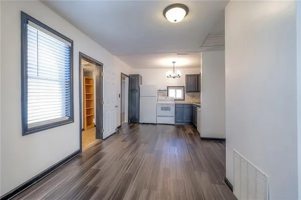 $170,000 | 304 West South Street, Harrisonville, MO 64701