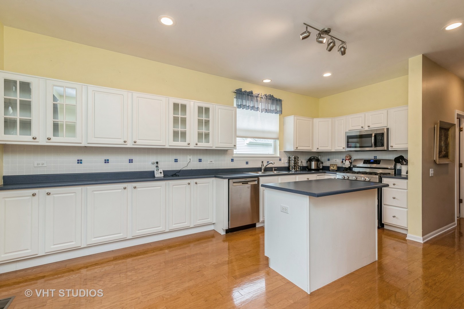 13185 Drendel Road Huntley, IL 60142 - Photo 14 of 25 Gallery Image 14